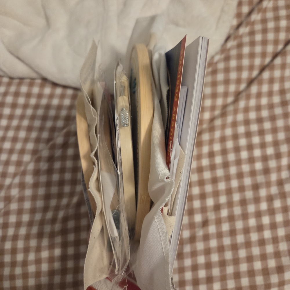 6 Embroidery Kit with Hoops